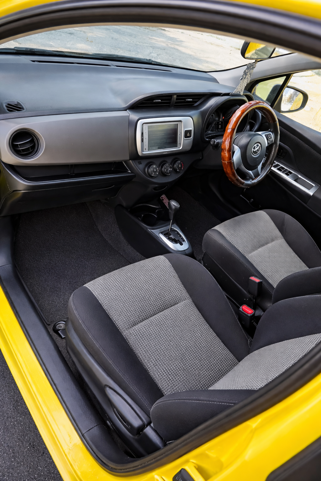 Galería Toyota Vitz
